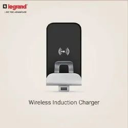 3 In 1 MagSafe Magnetic Foldable Wireless
Charger For IPhone 16 To 12 Series